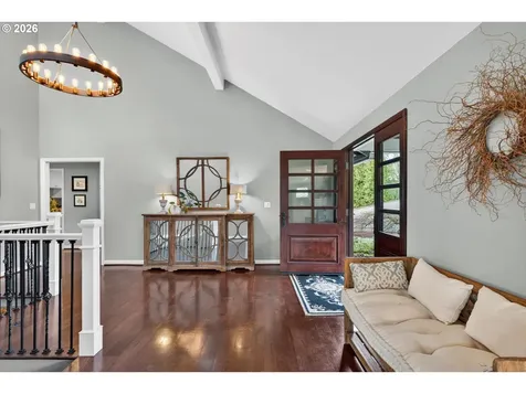 1414 Country Commons Lake Oswego OR 97034