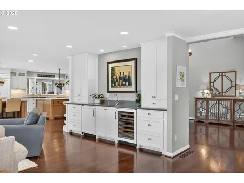 1414 Country Commons Lake Oswego OR 97034