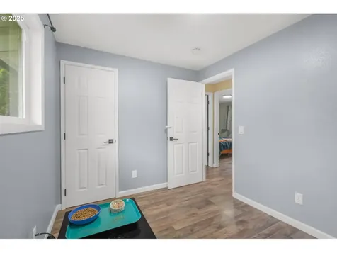 9028 N Chautauqua Place Portland OR 97217
