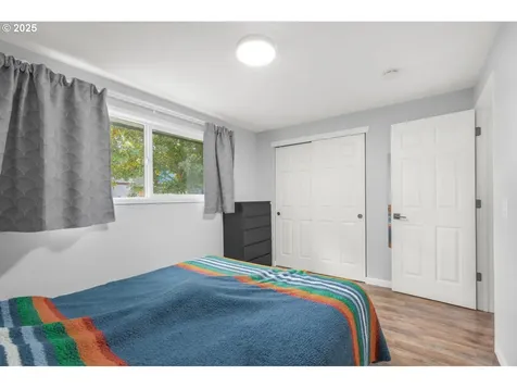9028 N Chautauqua Place Portland OR 97217