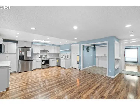 15040 SW 92nd Avenue Portland OR 97224
