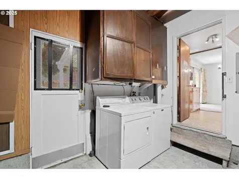 12105 SW 92nd Avenue Portland OR 97223