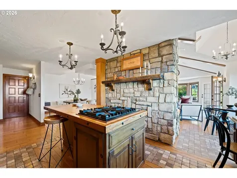 1777 Skyland Drive Lake Oswego OR 97034