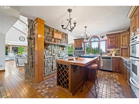 1777 Skyland Drive Lake Oswego OR 97034