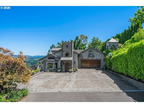 1777 Skyland Drive Lake Oswego OR 97034