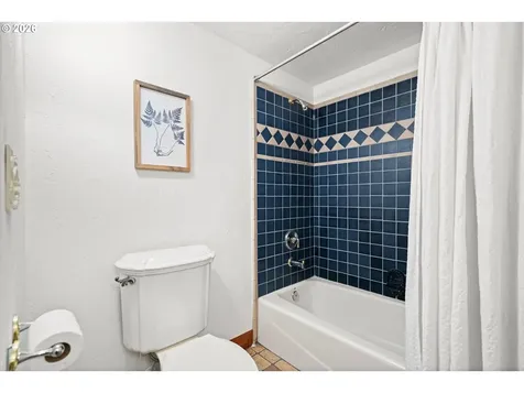 1777 Skyland Drive Lake Oswego OR 97034