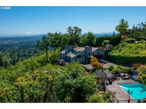1777 Skyland Drive Lake Oswego OR 97034