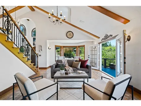1777 Skyland Drive Lake Oswego OR 97034