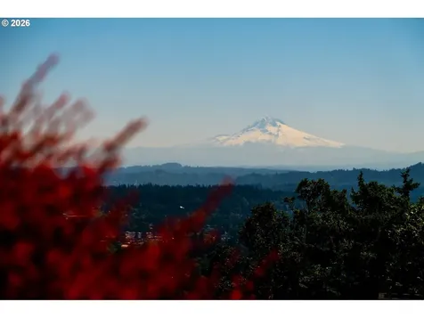1777 Skyland Drive Lake Oswego OR 97034