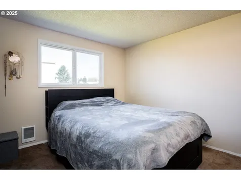 580 SE 2nd Avenue Canby OR 97013