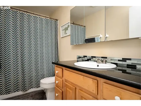 580 SE 2nd Avenue Canby OR 97013
