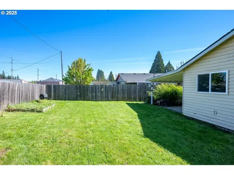 580 SE 2nd Avenue Canby OR 97013