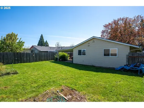 580 SE 2nd Avenue Canby OR 97013