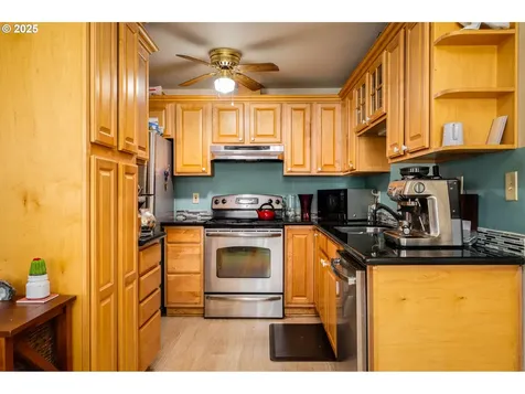 580 SE 2nd Avenue Canby OR 97013