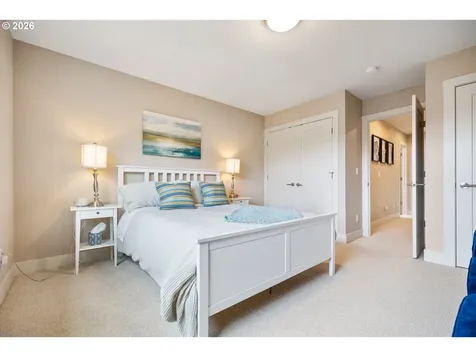 9635 SW 48th Avenue Portland OR 97219