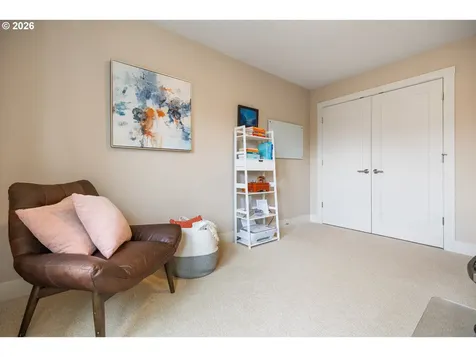 9635 SW 48th Avenue Portland OR 97219