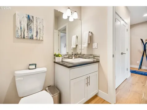 9635 SW 48th Avenue Portland OR 97219