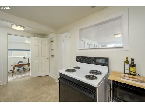 2571 Alder Street Eugene OR 97405