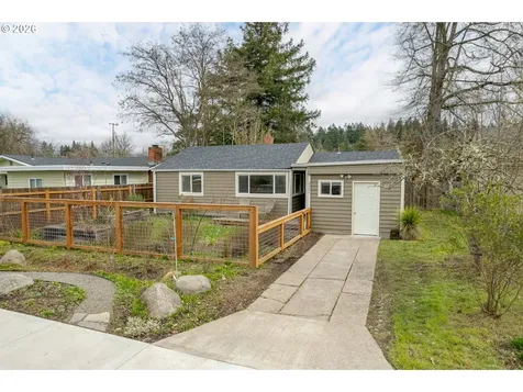 2571 Alder Street Eugene OR 97405