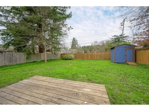 2571 Alder Street Eugene OR 97405