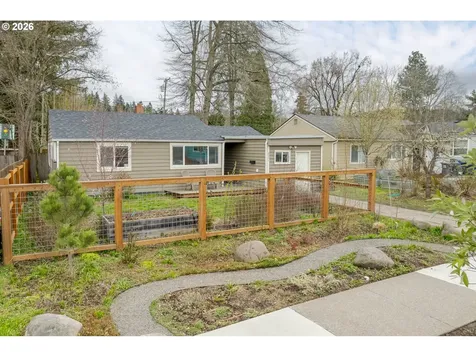 2571 Alder Street Eugene OR 97405