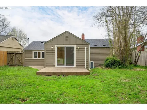 2571 Alder Street Eugene OR 97405