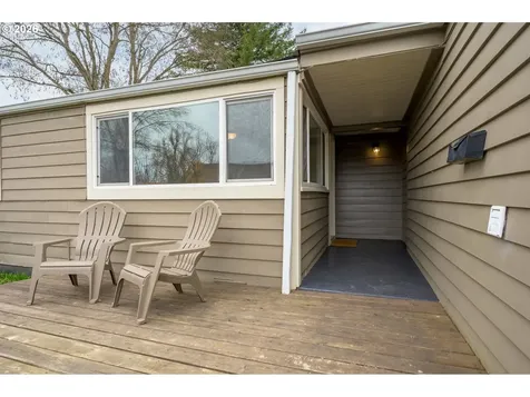 2571 Alder Street Eugene OR 97405