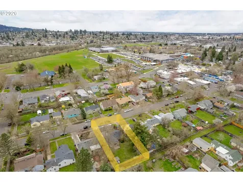 2571 Alder Street Eugene OR 97405