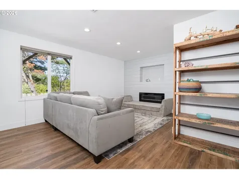 416 NW 19th Court Newport OR 97365