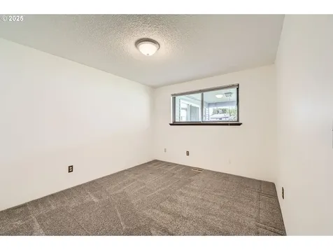 20750 NW Highland Court Portland OR 97229