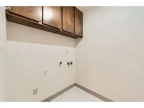 20750 NW Highland Court Portland OR 97229