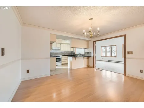 20750 NW Highland Court Portland OR 97229