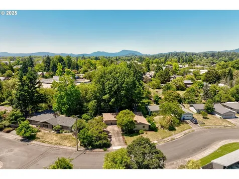1430 NW 15th Street Corvallis OR 97330