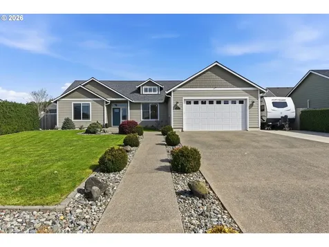 2025 Roosevelt Loop North Bend OR 97459