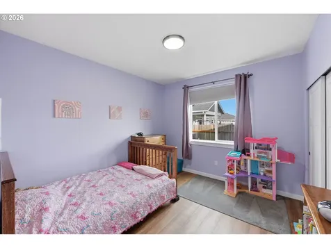 2025 Roosevelt Loop North Bend OR 97459