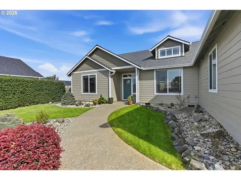 2025 Roosevelt Loop North Bend OR 97459