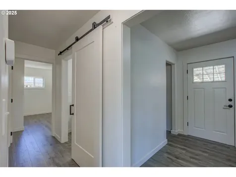 355 W Berdine Street Roseburg OR 97471