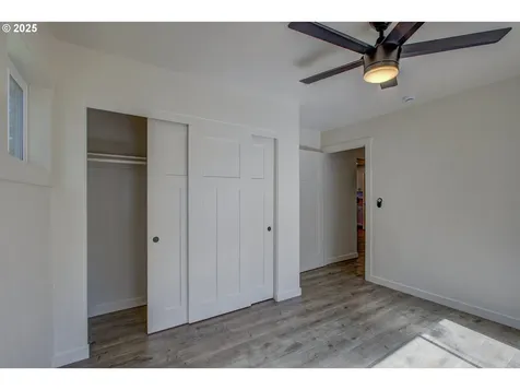 355 W Berdine Street Roseburg OR 97471