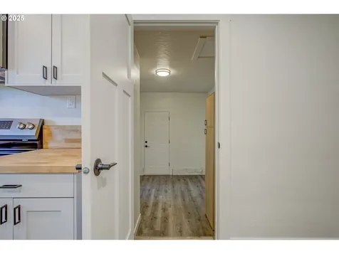 355 W Berdine Street Roseburg OR 97471