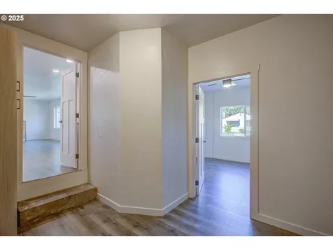 355 W Berdine Street Roseburg OR 97471