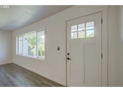 355 W Berdine Street Roseburg OR 97471