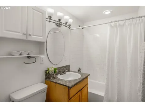 648 SE 137th Avenue Portland OR 97233