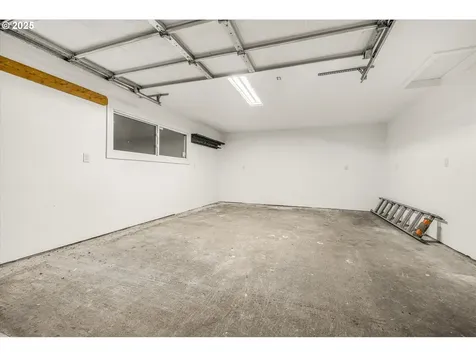 648 SE 137th Avenue Portland OR 97233