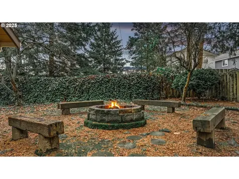 648 SE 137th Avenue Portland OR 97233