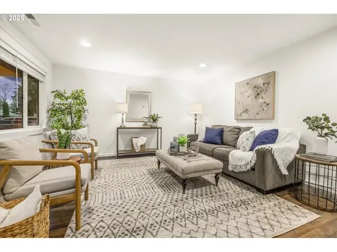 648 SE 137th Avenue Portland OR 97233