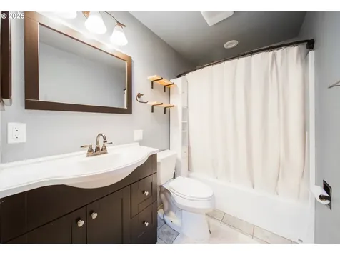15732 SE Franklin Street Portland OR 97236