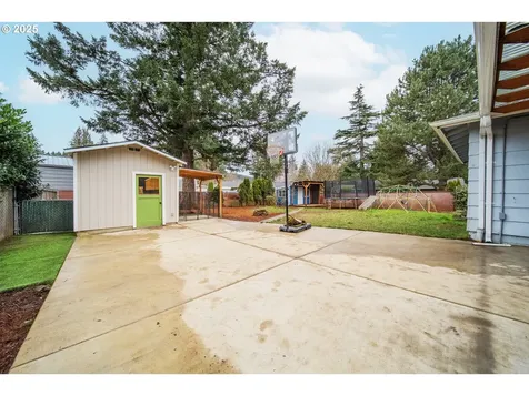 15732 SE Franklin Street Portland OR 97236
