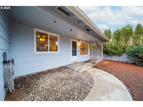 15732 SE Franklin Street Portland OR 97236