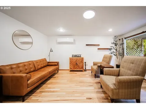 15732 SE Franklin Street Portland OR 97236