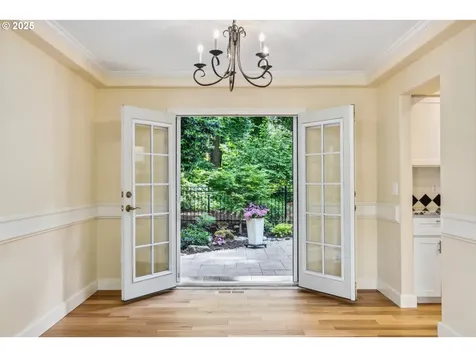 5364 Rosewood Street Lake Oswego OR 97035